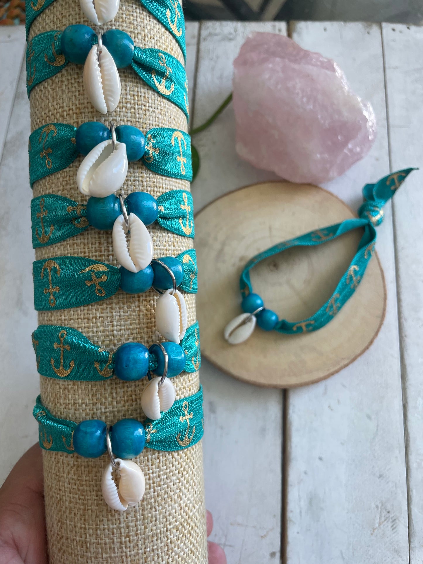 Elastic Shell Bracelet